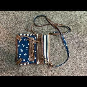 Crossbody purse